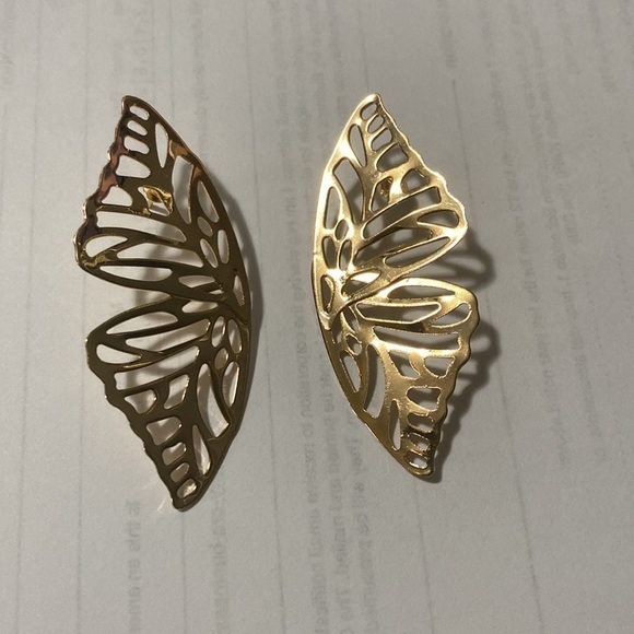 New Butterfly Statement Earrings - Picture 5 of 8